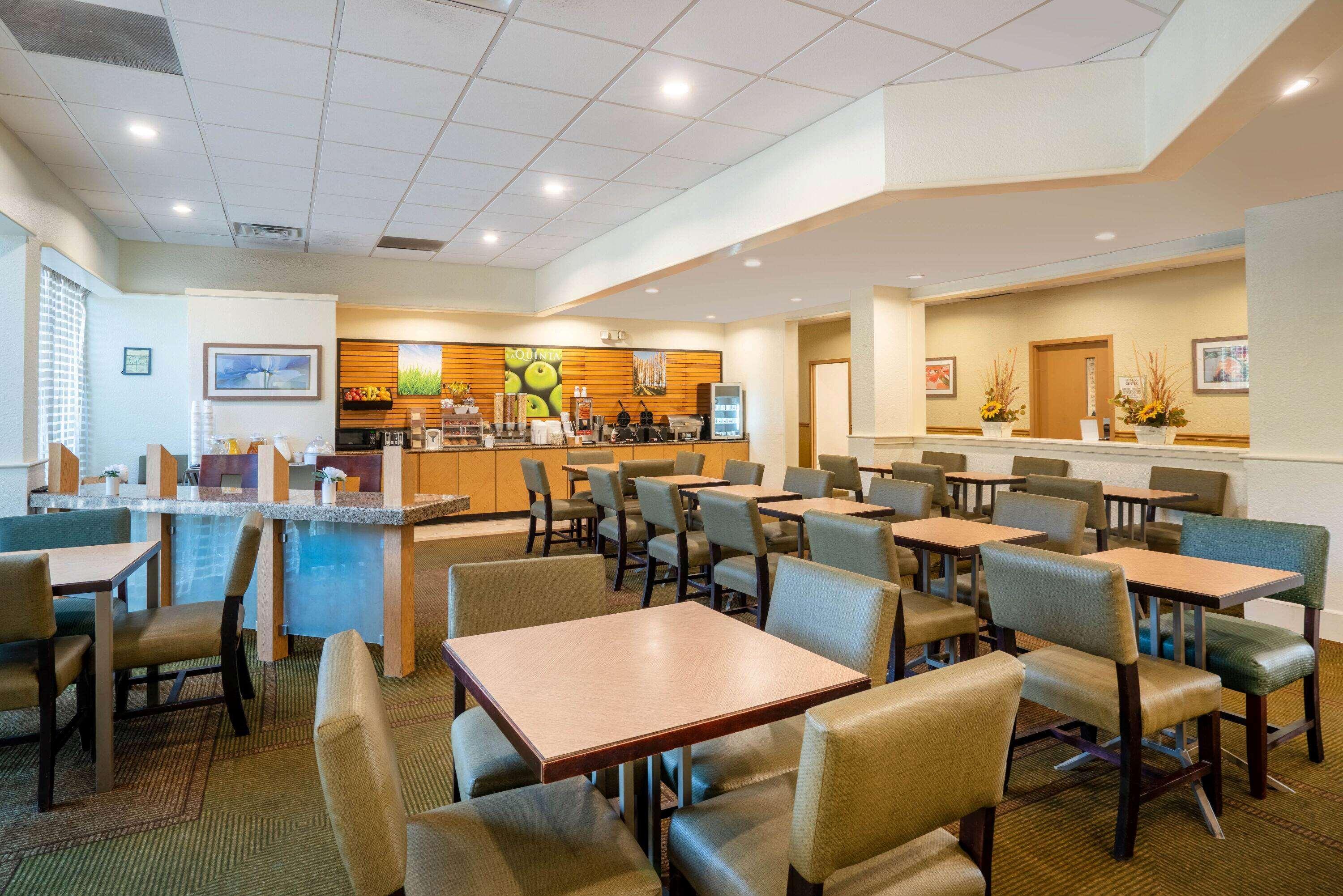 La Quinta By Wyndham Nashville Airport/Opryland Zewnętrze zdjęcie